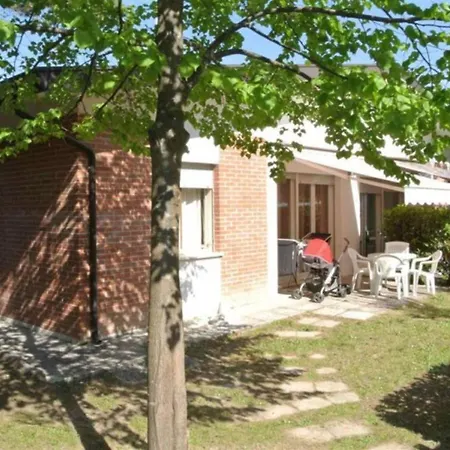 فيلة Charming With Garden In A Great Area *